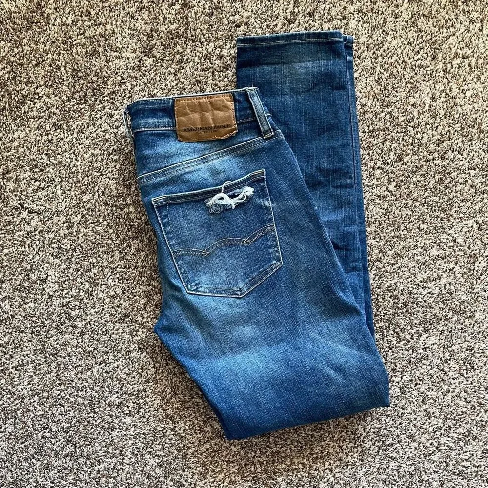 AE American Eagle skinny blue jeans men’s size 28x32 holes ripped distressed